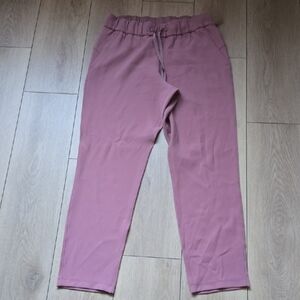 NWOT LULULEMON On The Fly Pant Sz 6